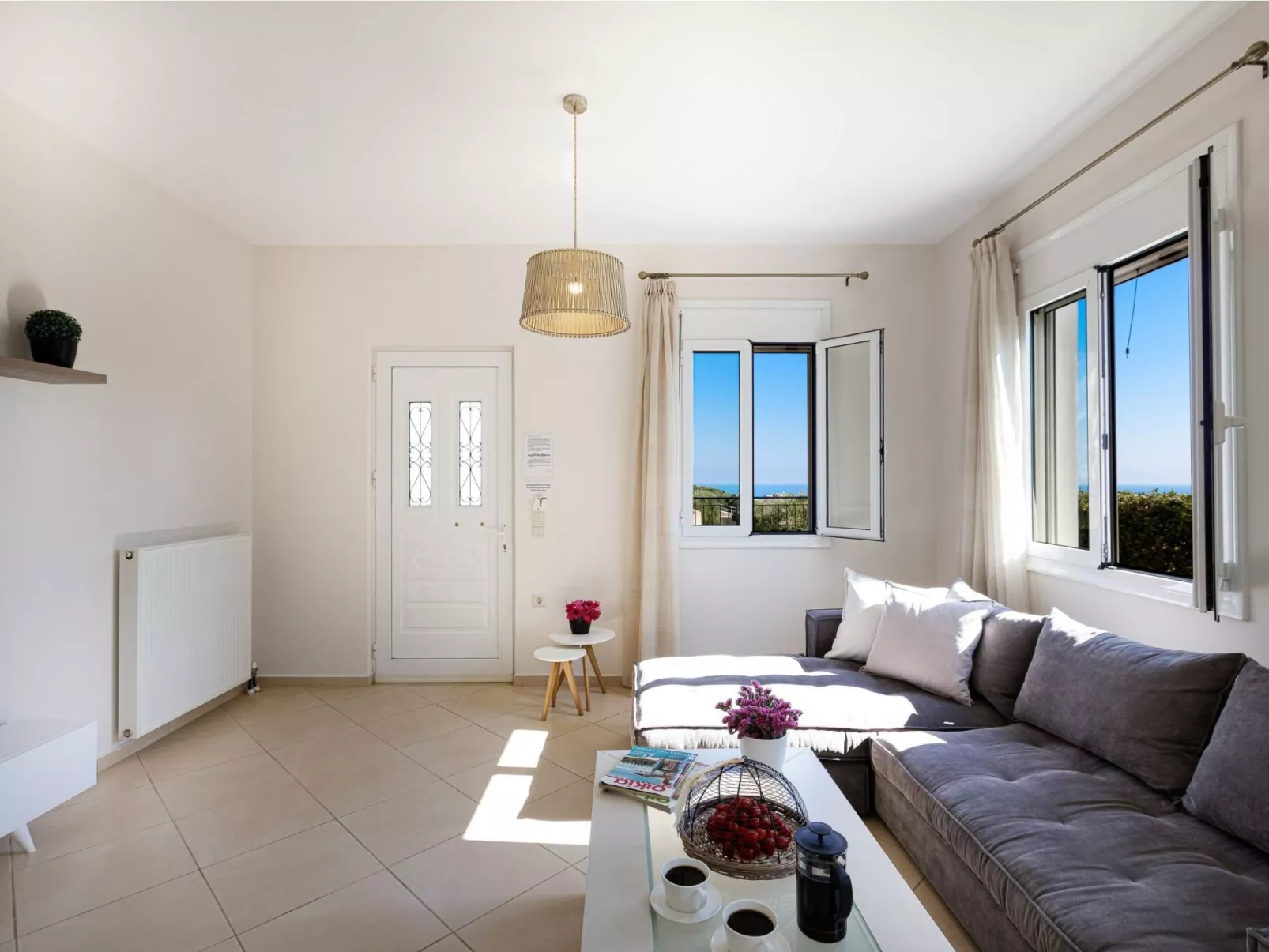 Familienvilla mit Pool und Tischtennisplatte-Image-tags.info