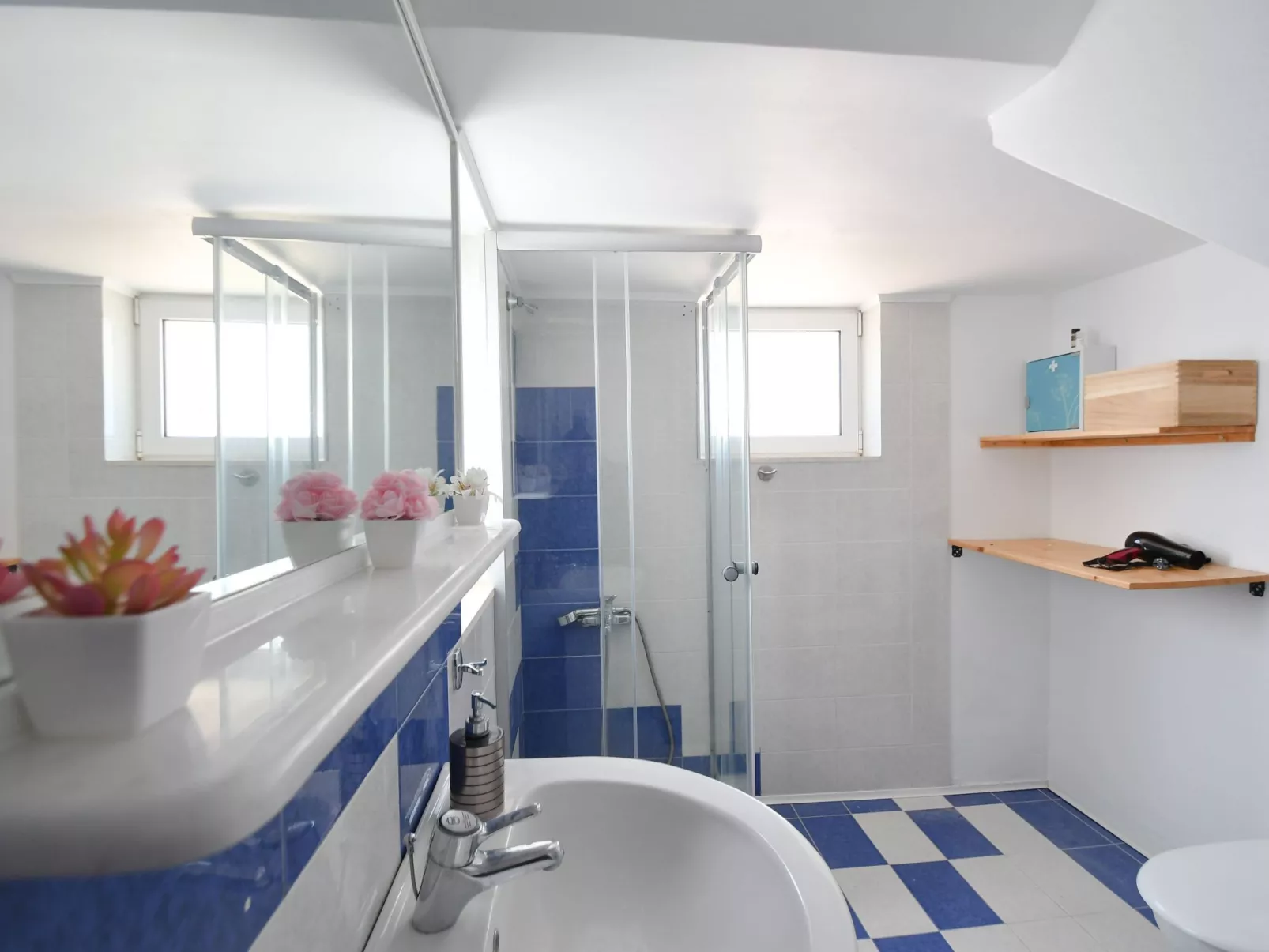 Kleines Paradies Villa A-Image-tags.info