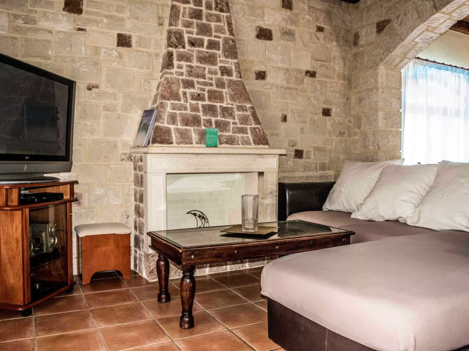 Niriides Villas_ Thetis_ 3-Schlafzimmer privater Pool-Inside