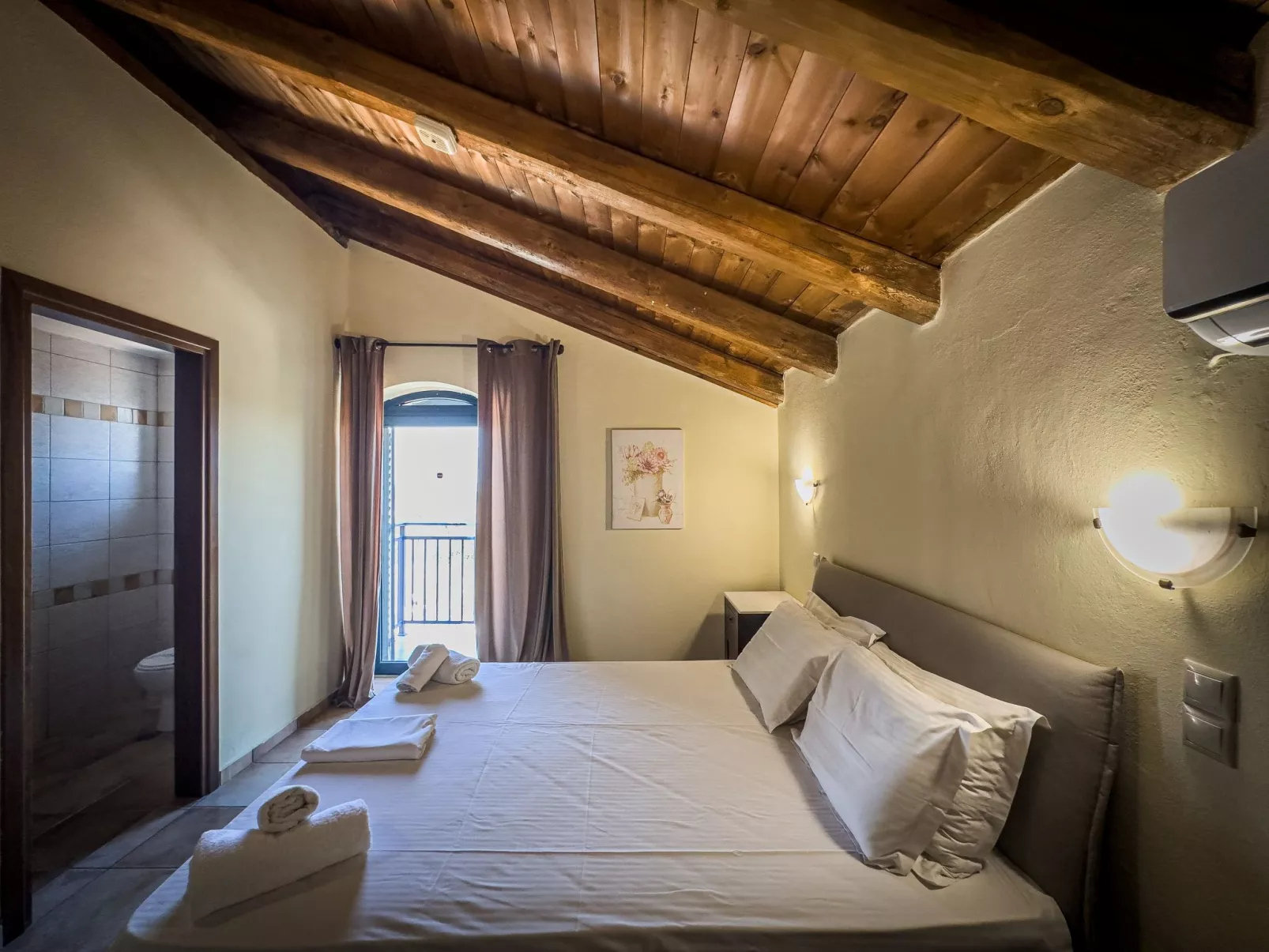 Niriides Villas_Aktea_ 3-Schlafzimmer privater Pool-Drinnen