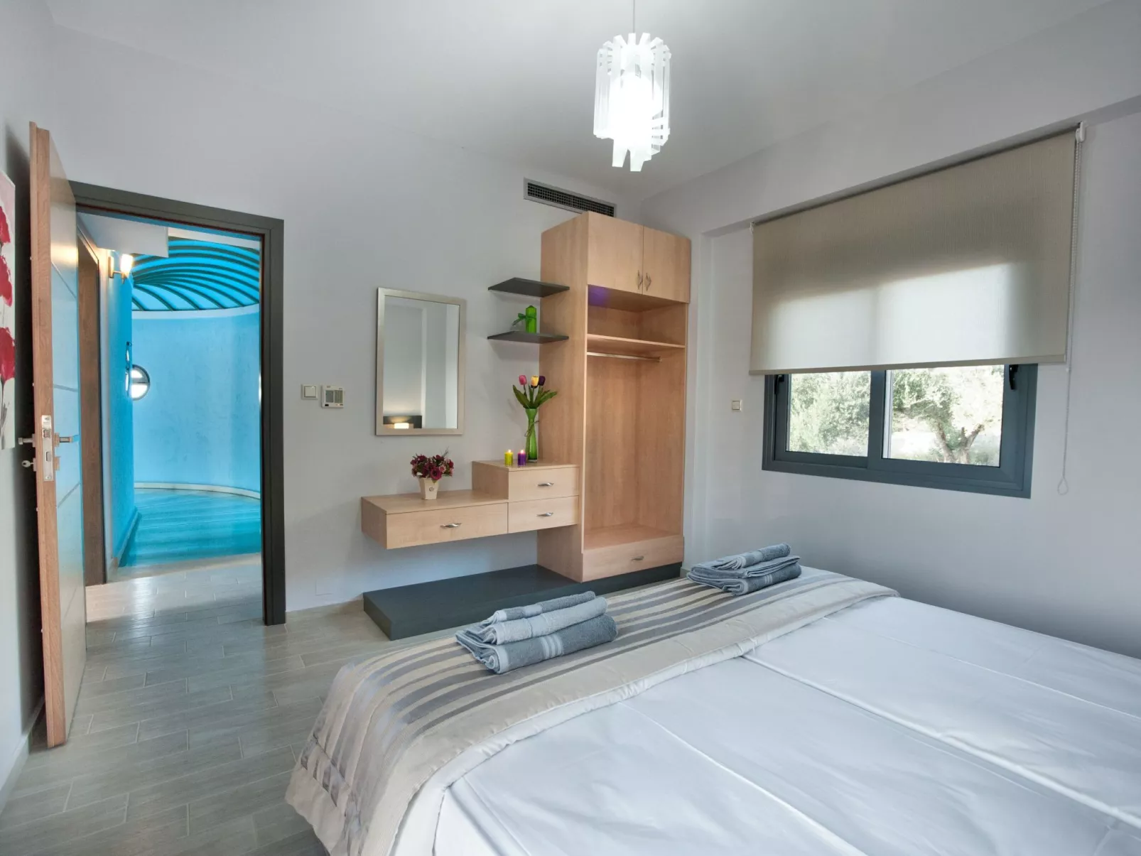 "Villa Pounentes" mit privatem Pool-Drinnen