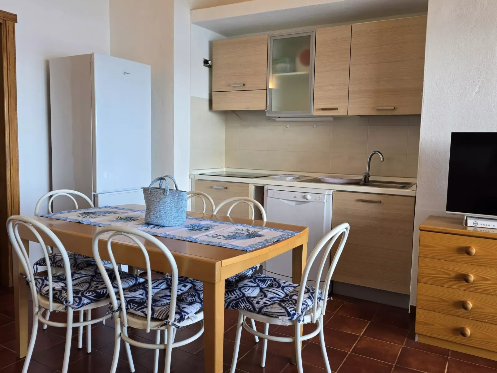 Casetta Ladunia mit Blick aufs Meer-Inside