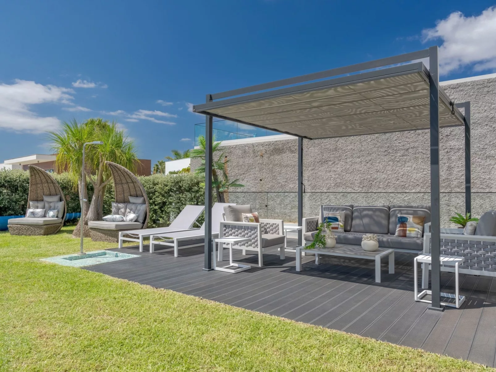 Luxus-Diamantenhaus-Dedans