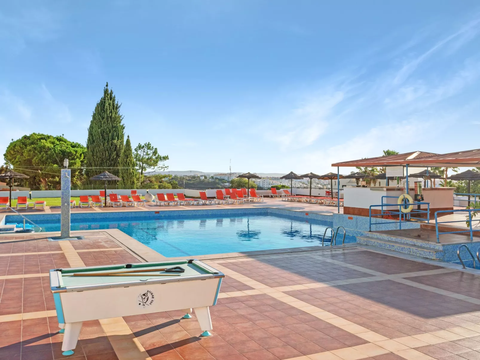 Studio-Apartment "Jardim" mit Gemeinschaftspool-Dehors