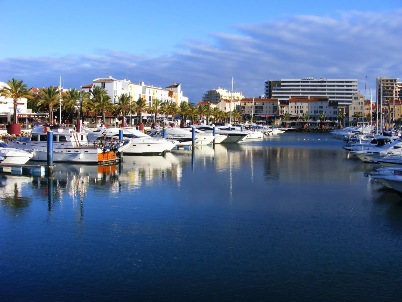 Wohnung mit Terrasse-Outside