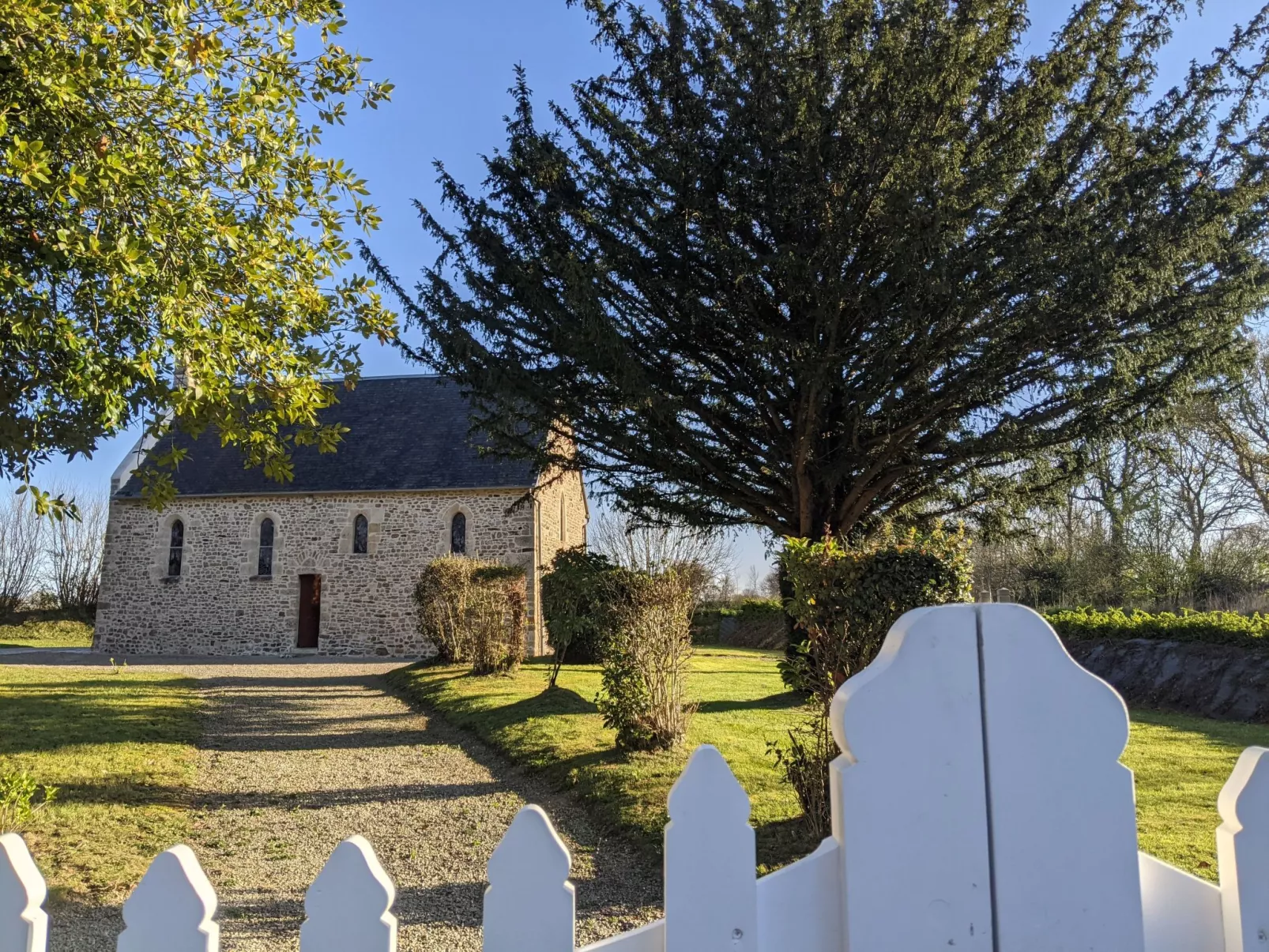 Estate "Le Pressoir" (Die Kelterei)-Dehors