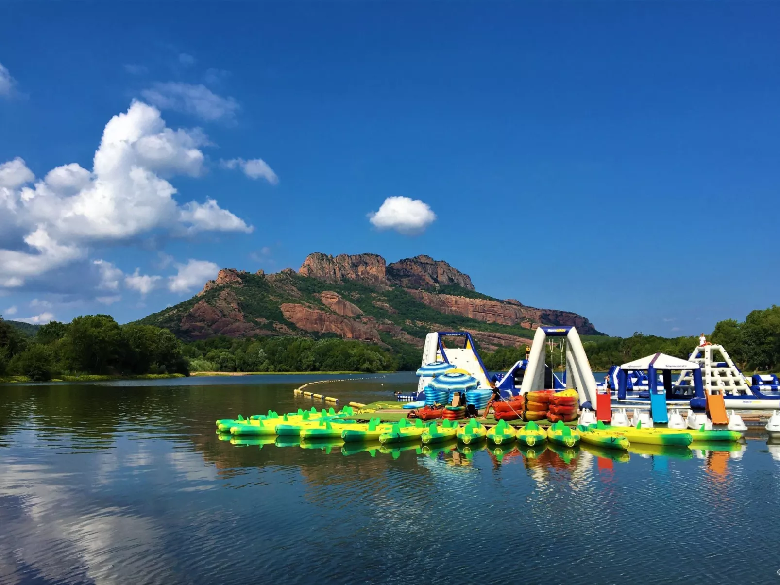 Stacaravan camping Lei Suves cote d'azur Var-Dehors