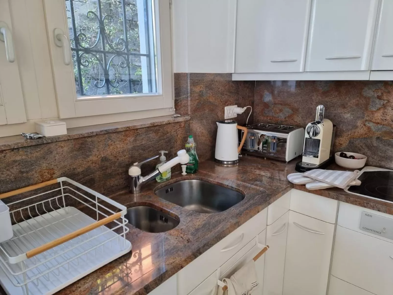 Ferienvilla "Alla Roccia" mit Bergblick-Inside