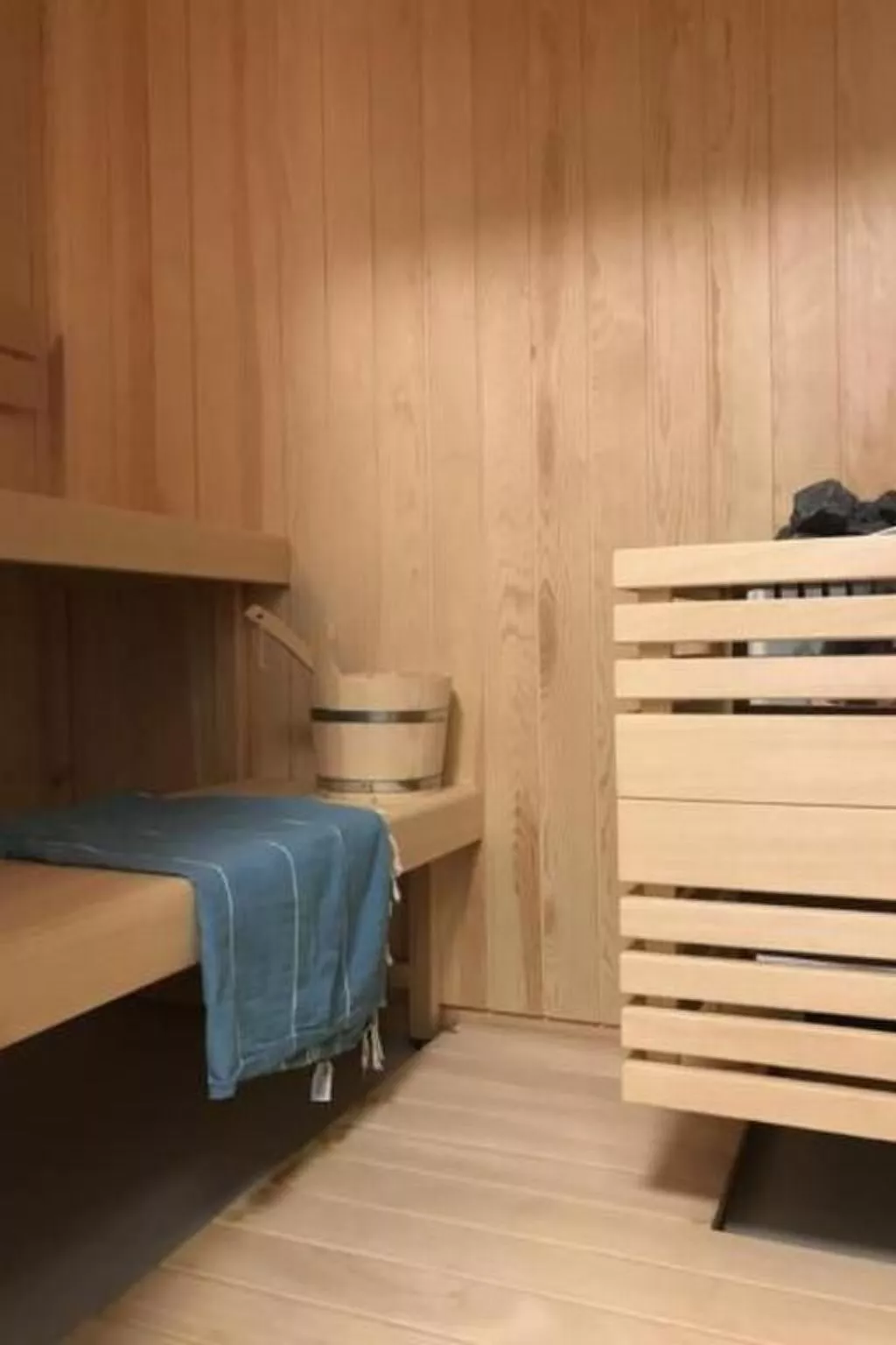 Mit Panorama-Sicht und Schwimmbad-Inside