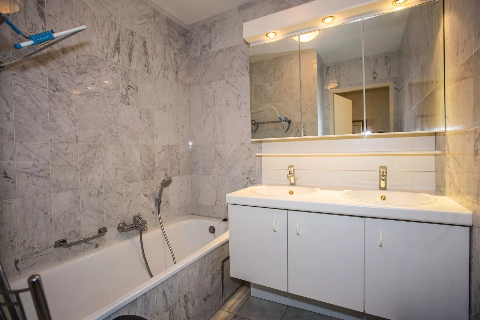 Prestige I 0202-Bathroom