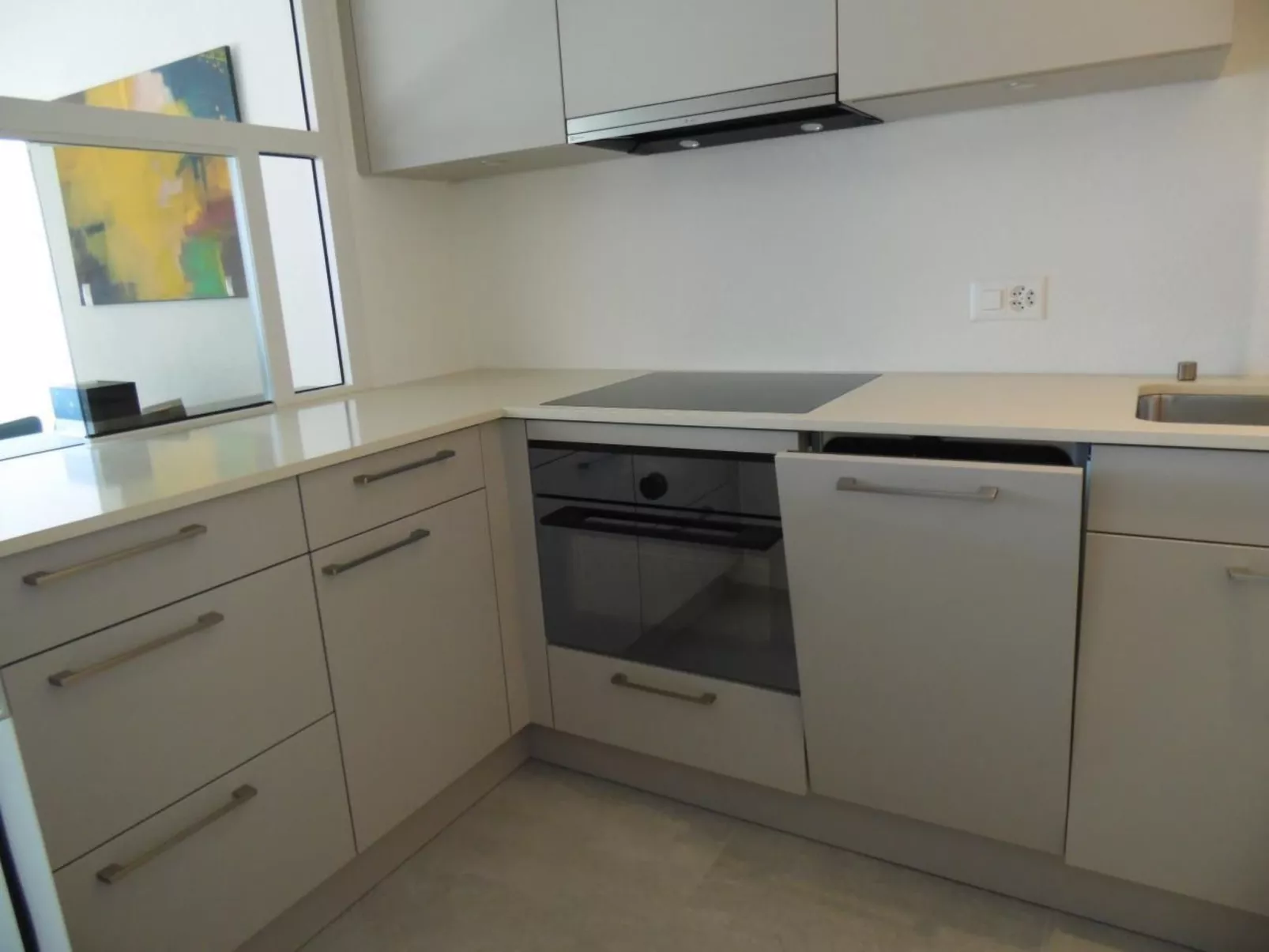 Appartement mit Balkon-Drinnen