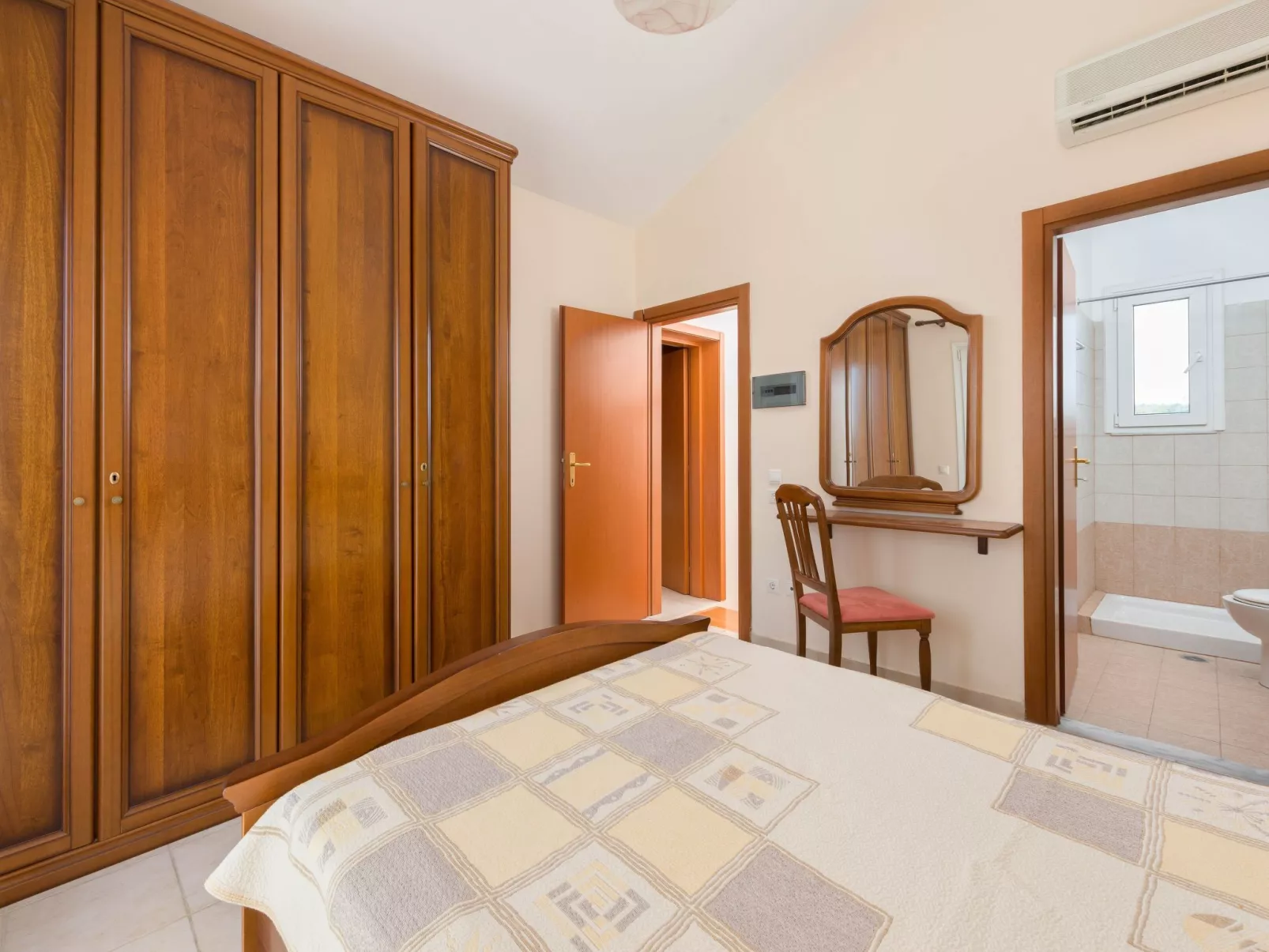 Apollo Classico Villa bei Kolympia Dorf-Dedans