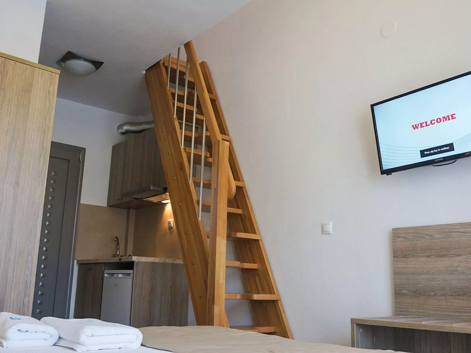 Finikas Garden Nikit-Drinnen