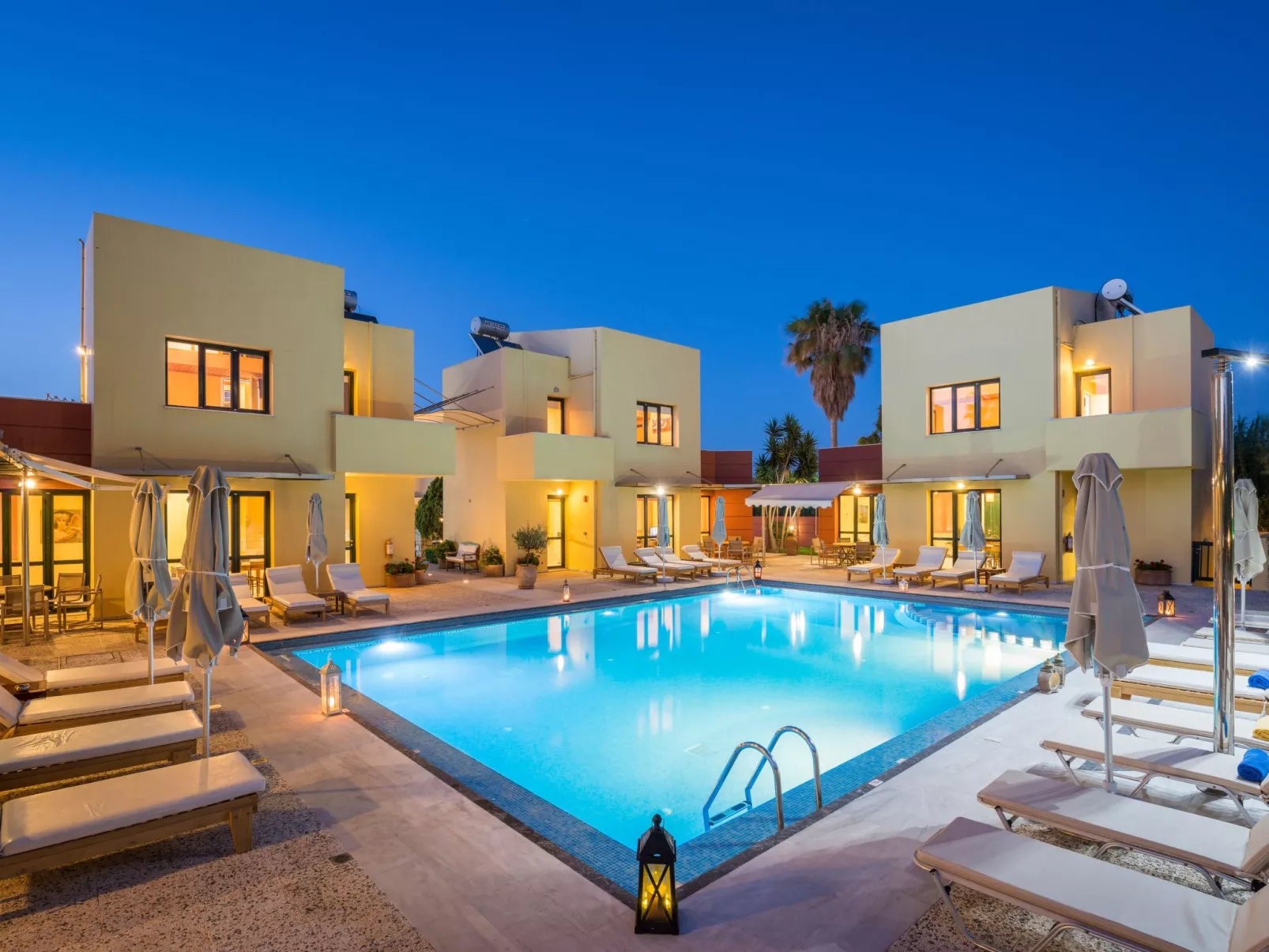 Mit gemeinschaftlichem Pool-Image-tags.info