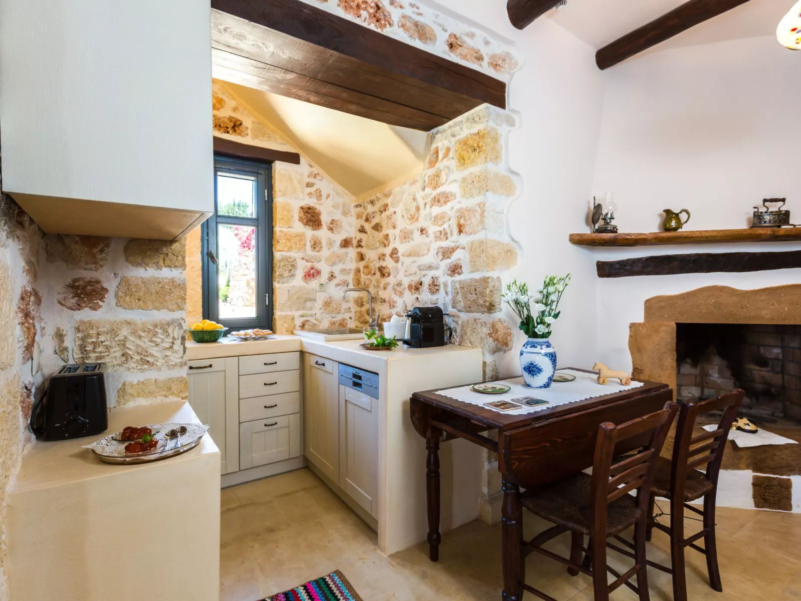 In Achlades mit Privatem Pool-Drinnen