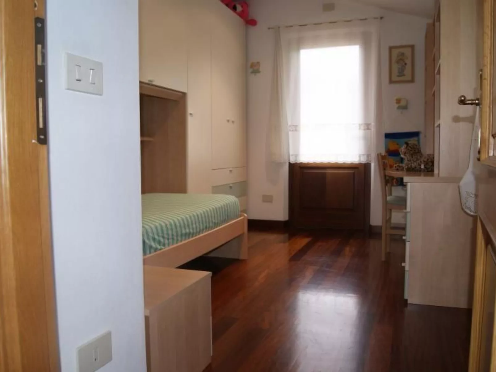 Villa mit privatem überdachbarem Pool-Dedans