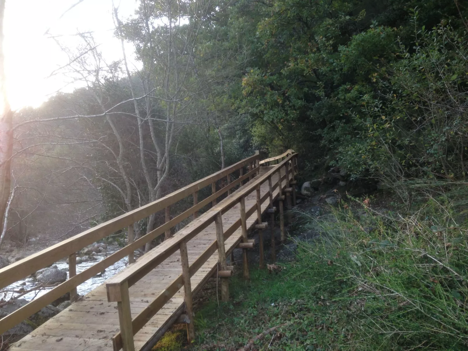 "Großmutters Häuschen" mit überdachter Terrasse-Draußen
