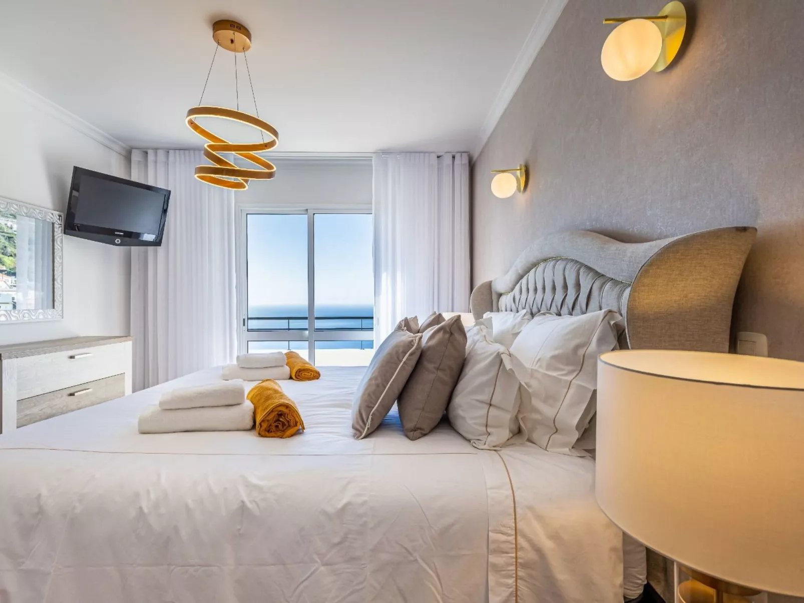 Finca "Calheta" mit Blick auf das Wasser-Drinnen