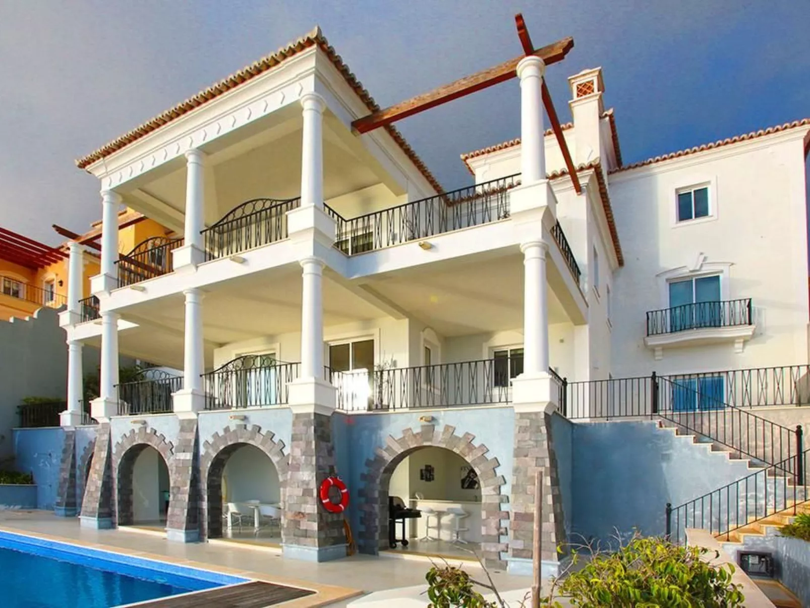 Schönes Ferienhaus in Sao Goncalo mit Privatem Pool-Image-tags.info