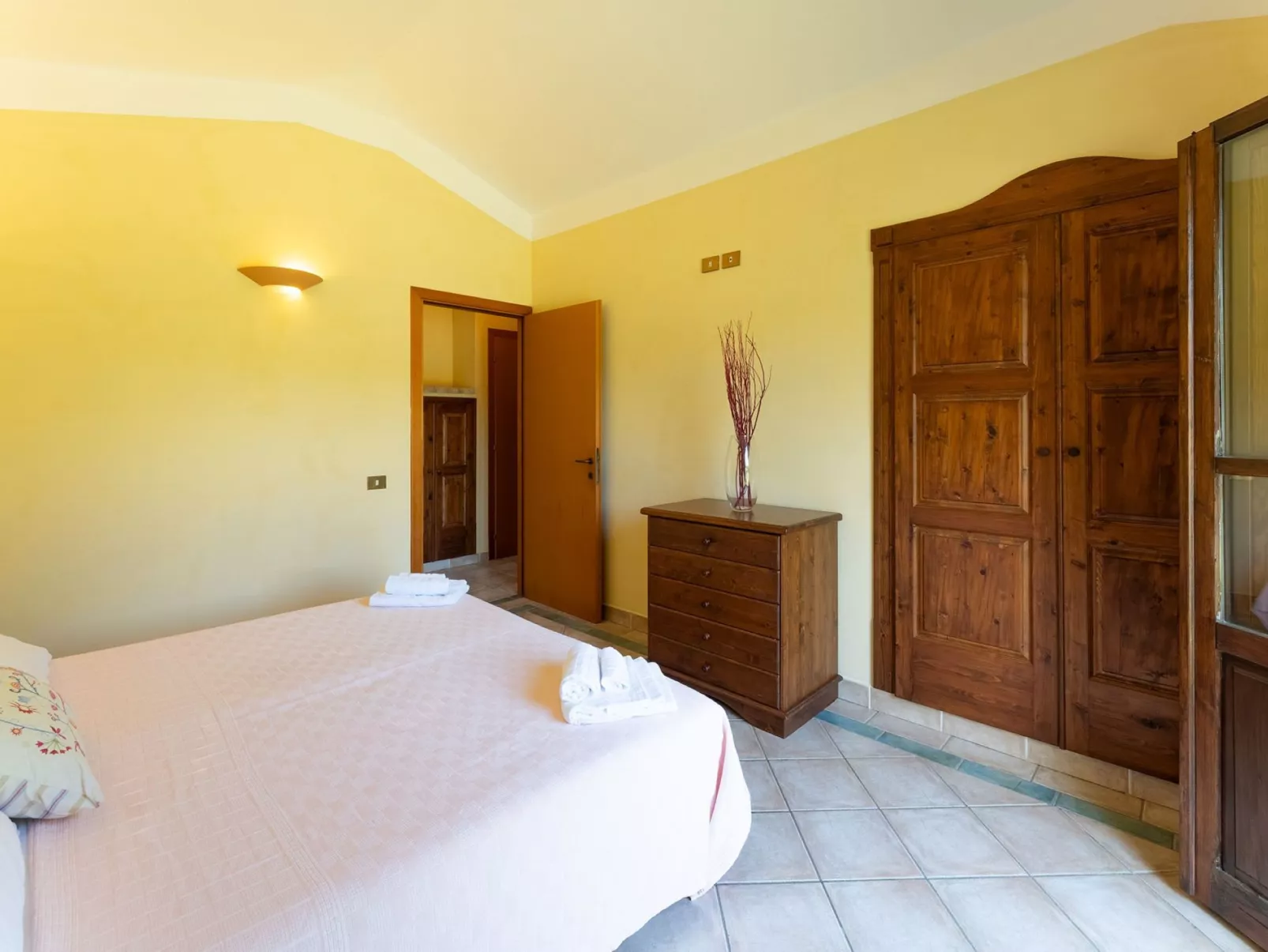 Baia delle Palme-Inside