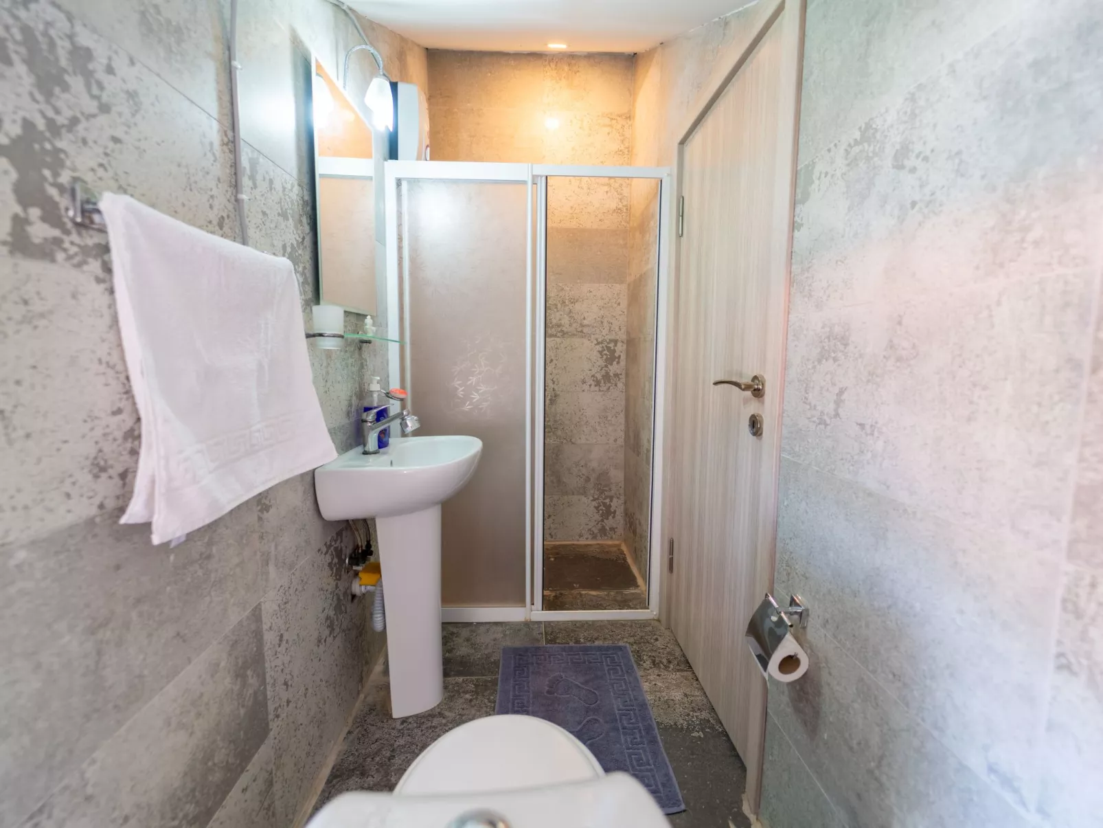 Sea View Loft-Dedans