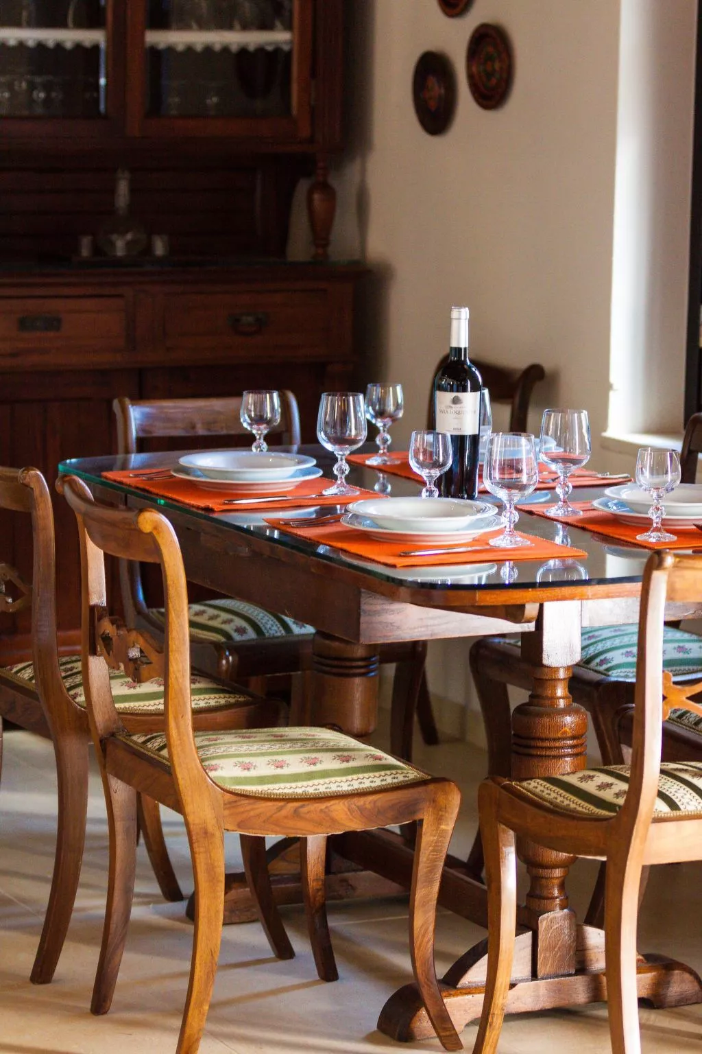 Freistehendes Ferienhaus mit großem Pool-Drinnen