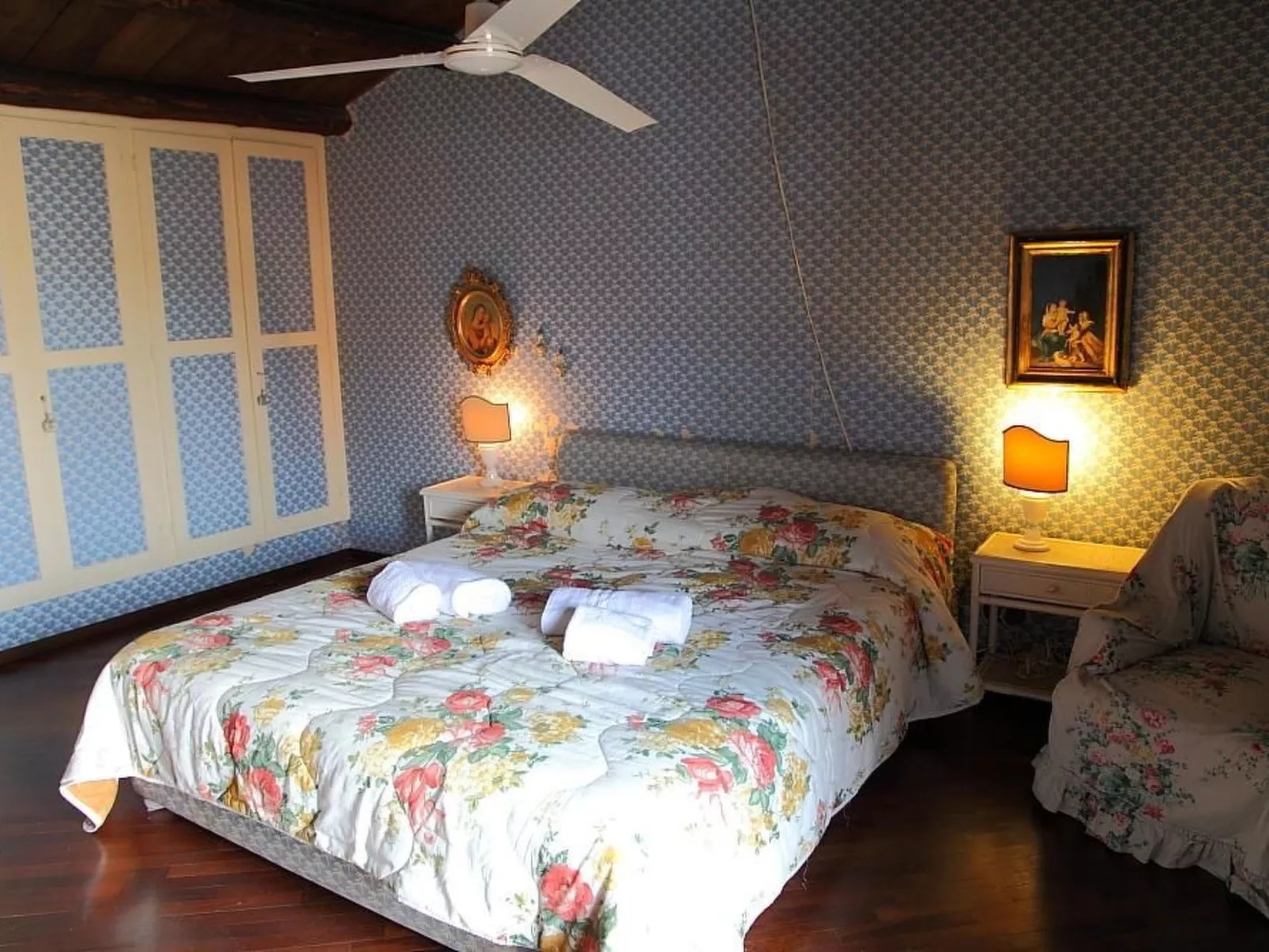 Casa del Nobile-Inside