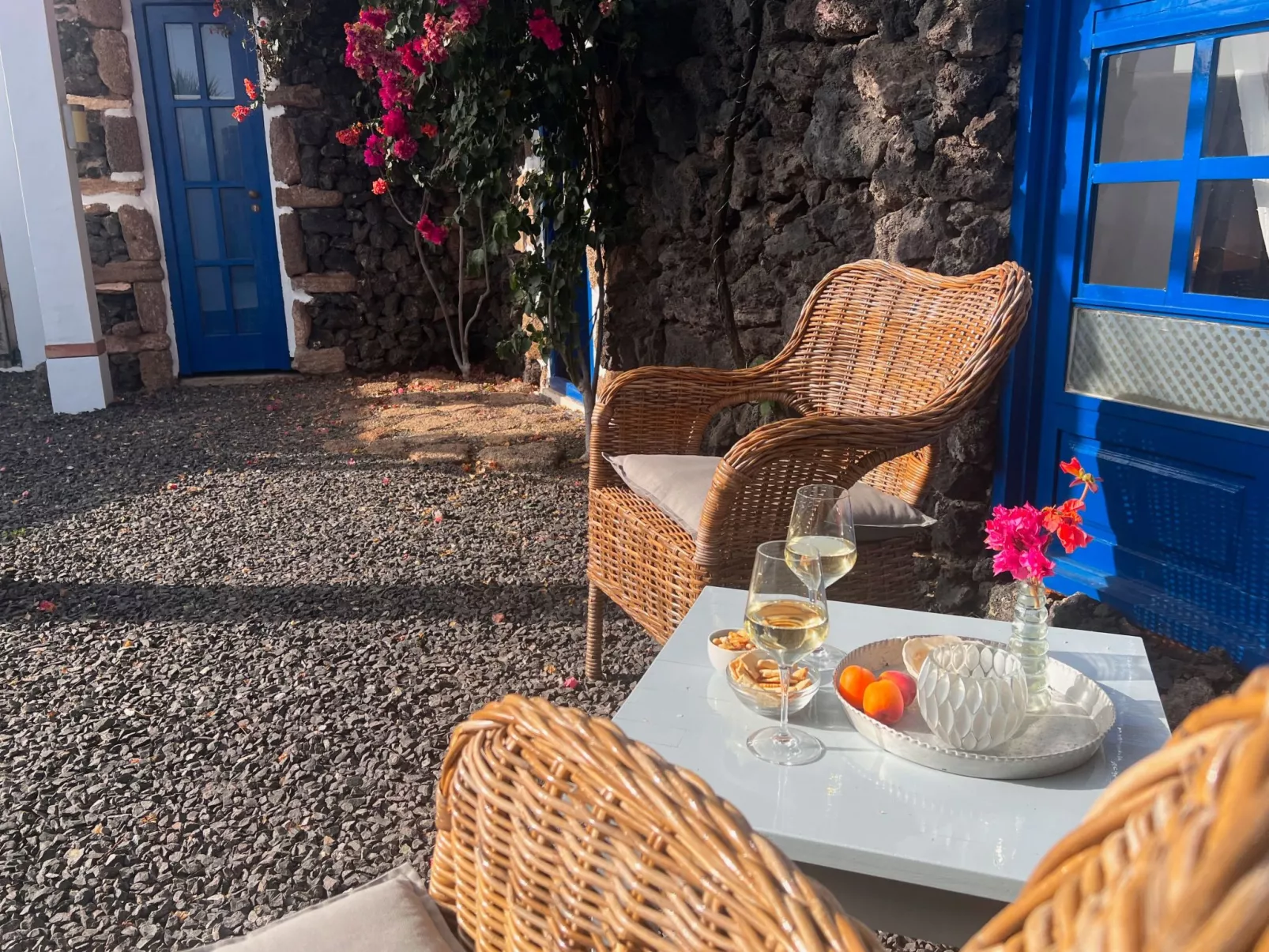 Schön eingerichtetes Bauernhaus - La Finca Yazmina-Outside