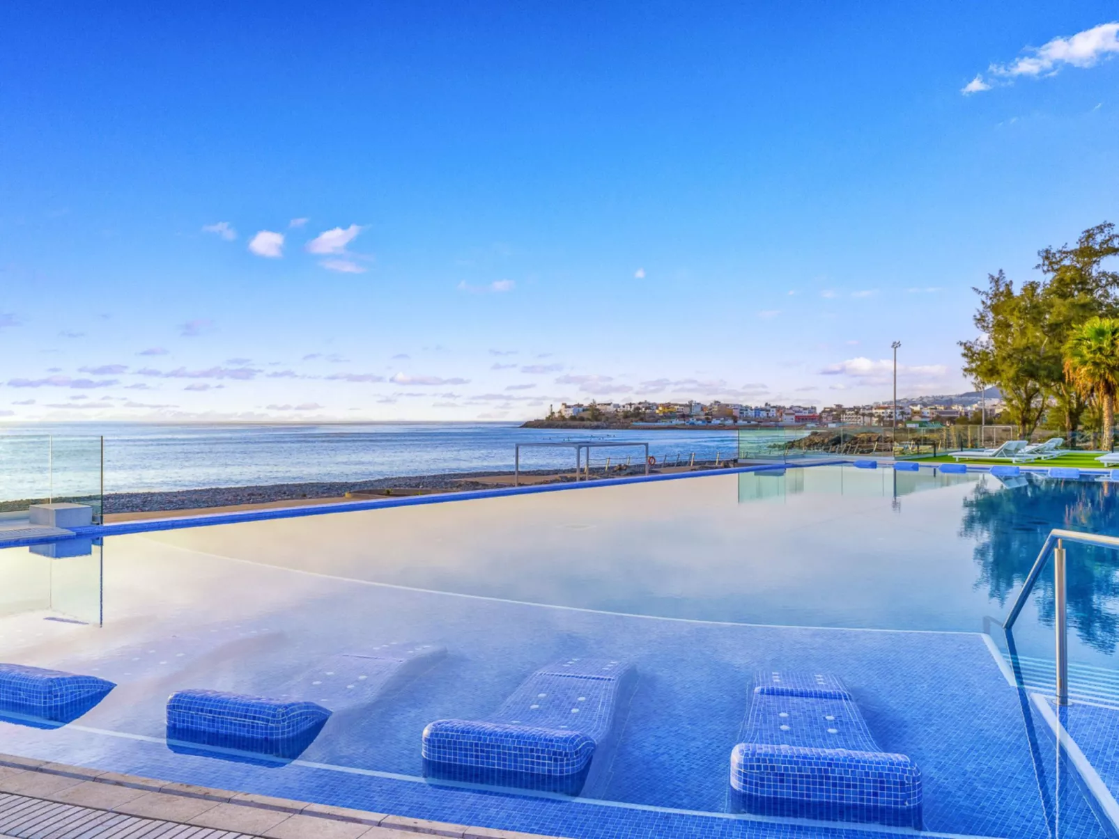 Villa mit Wasserblick-Inside