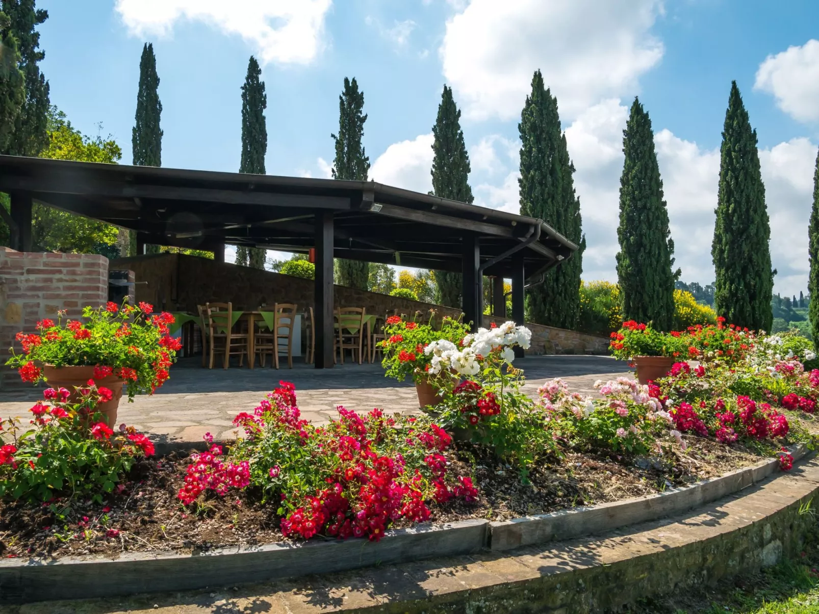 Drei-Zimmer-Wohnungen Borgo Collelungo, erster Stock-Outside