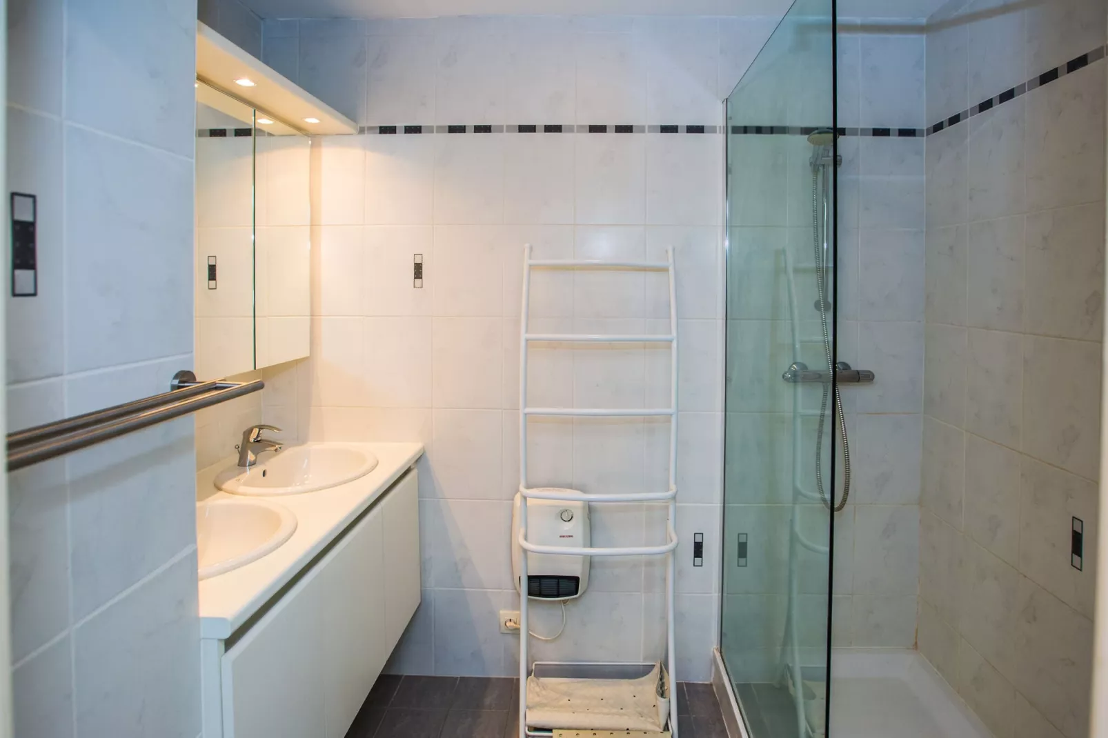 Libretto 0602-Bathroom