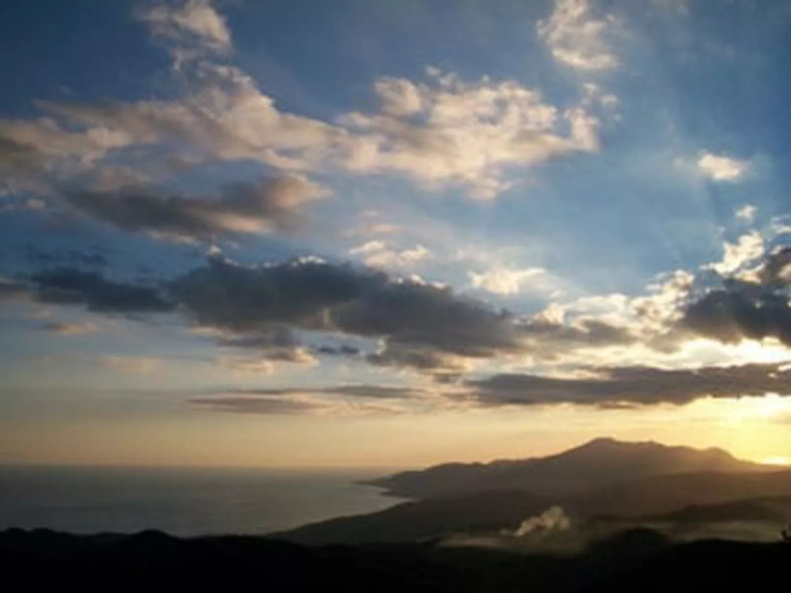 Natursteinhaus mit Panoramablick zum Meer-Outside