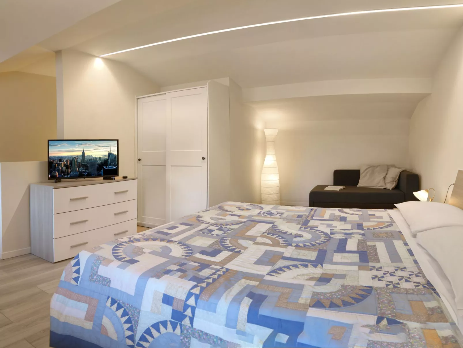 'Vall' mit Privatparkplatz-Dedans