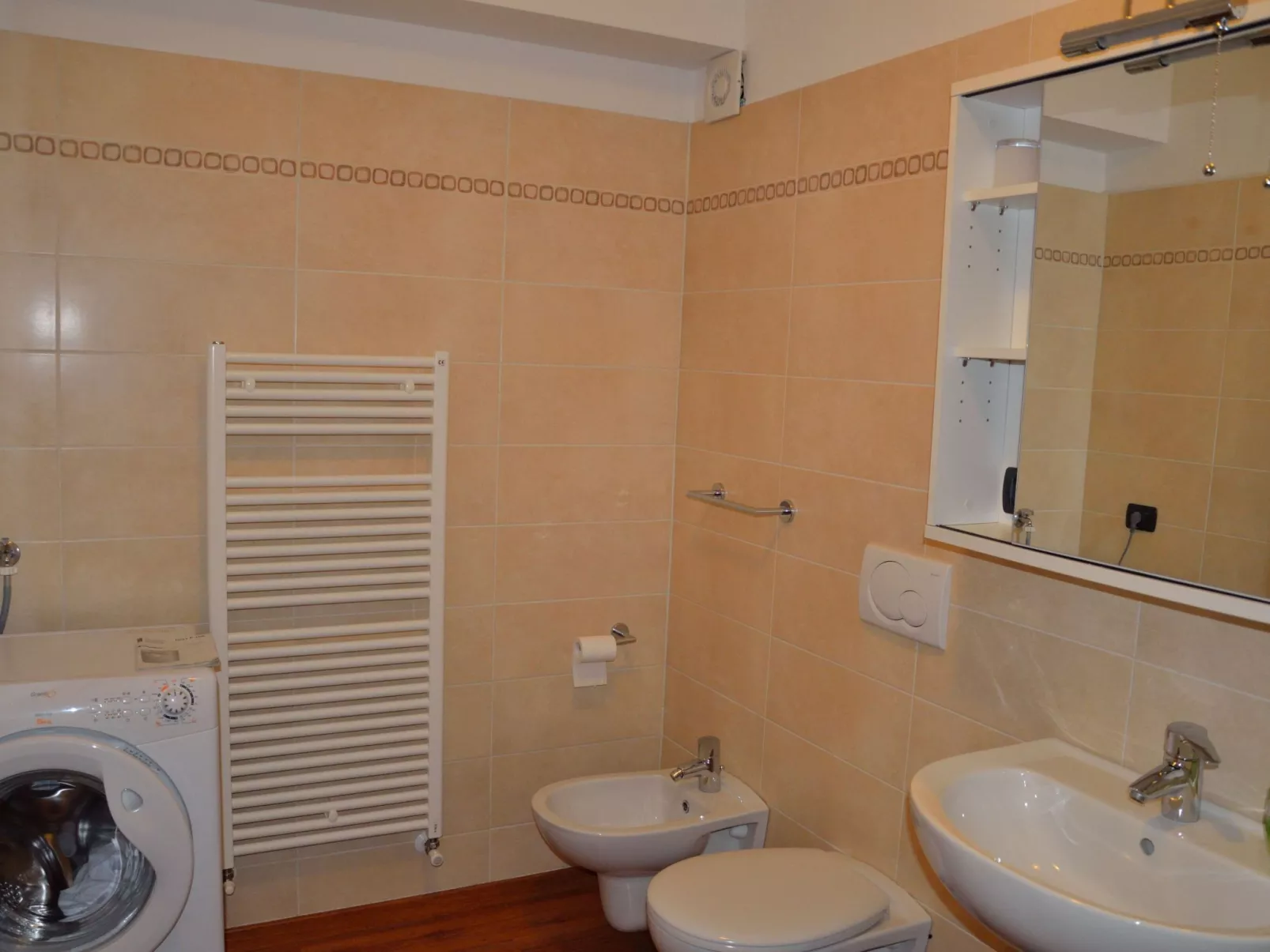 Mit Blick auf den Comer See-Dedans