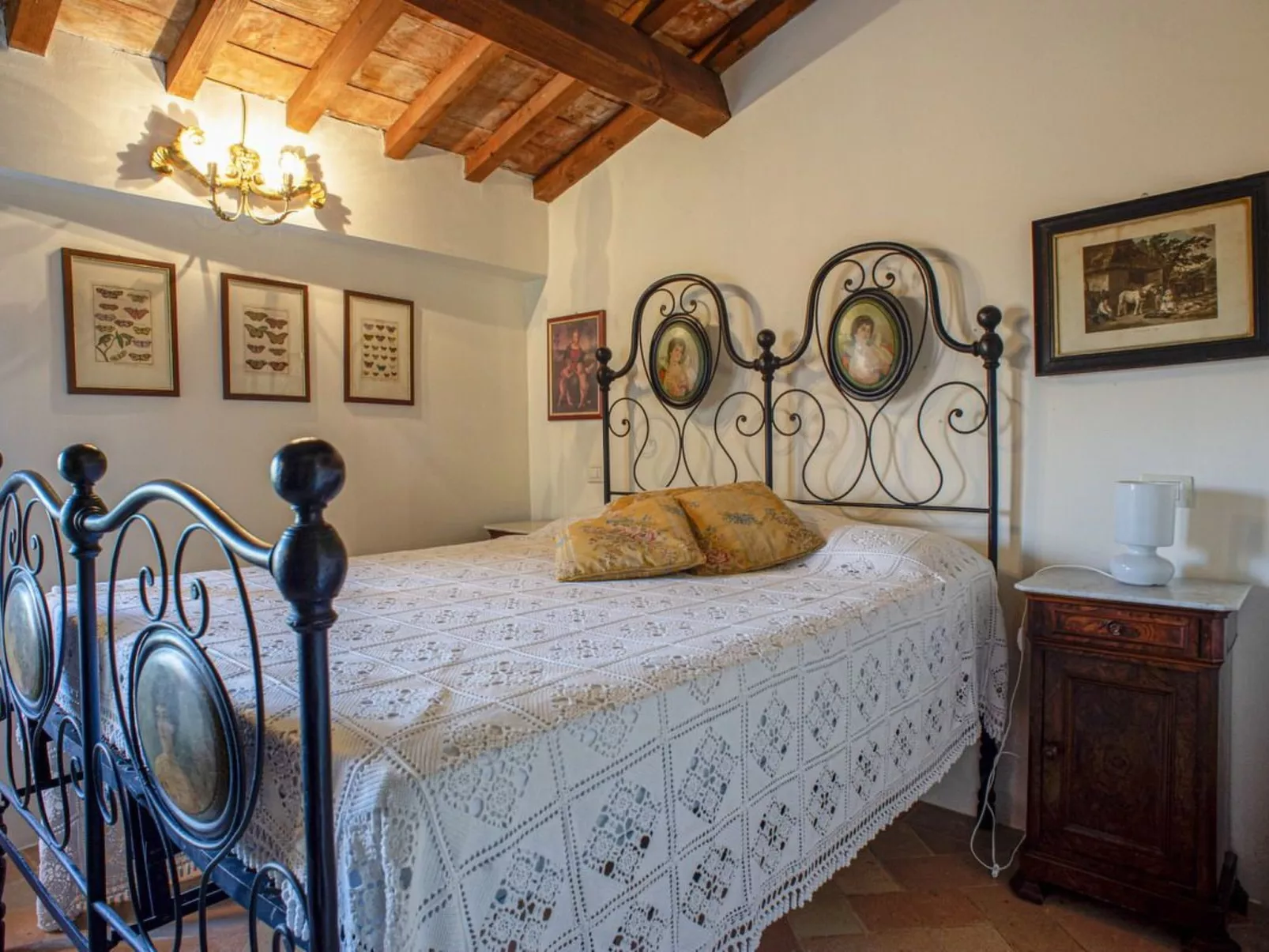 Villa mit privatem, halb versenkbarem Pool in Meeresnähe-Inside