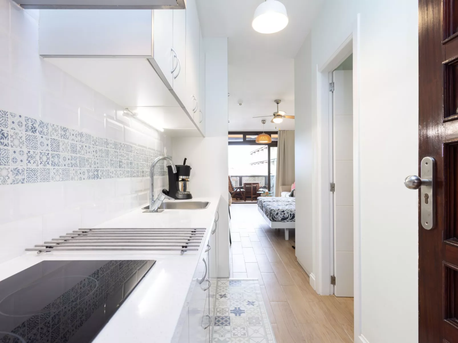 Prime Homes Muelle Studio-Inside