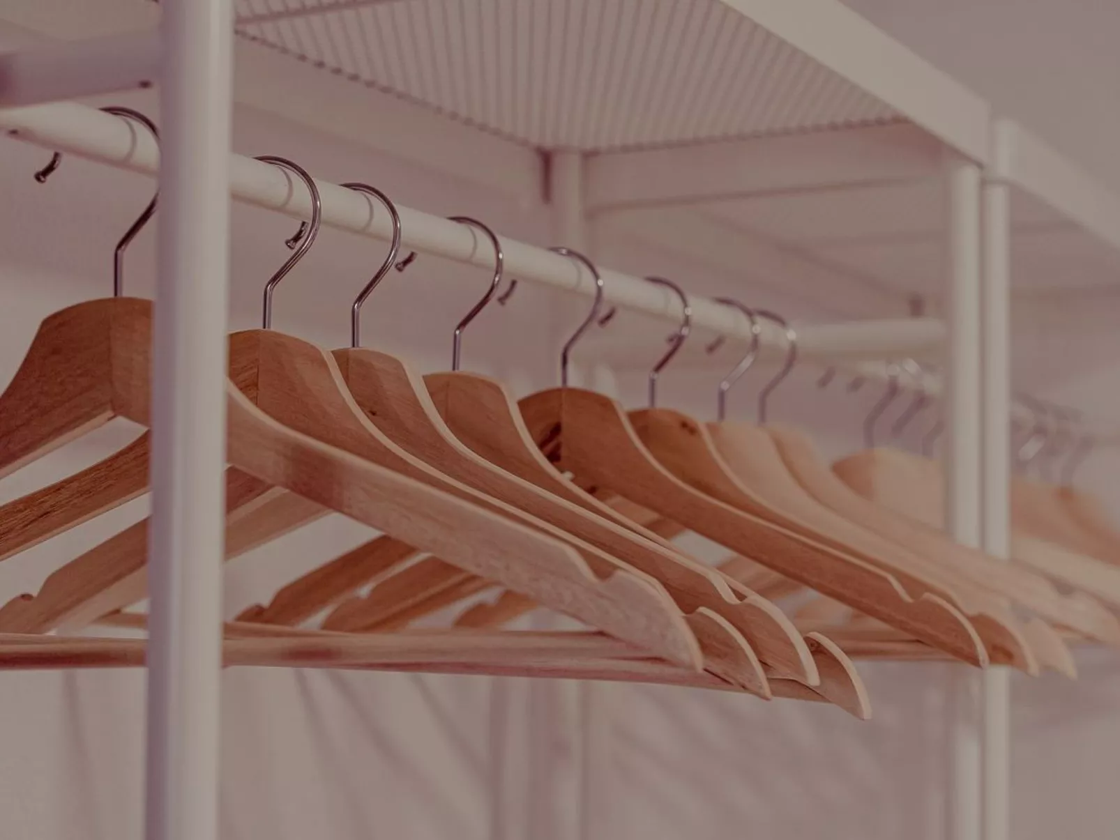 Ferienbungalow mit Grill, Garten und Terrasse-Drinnen