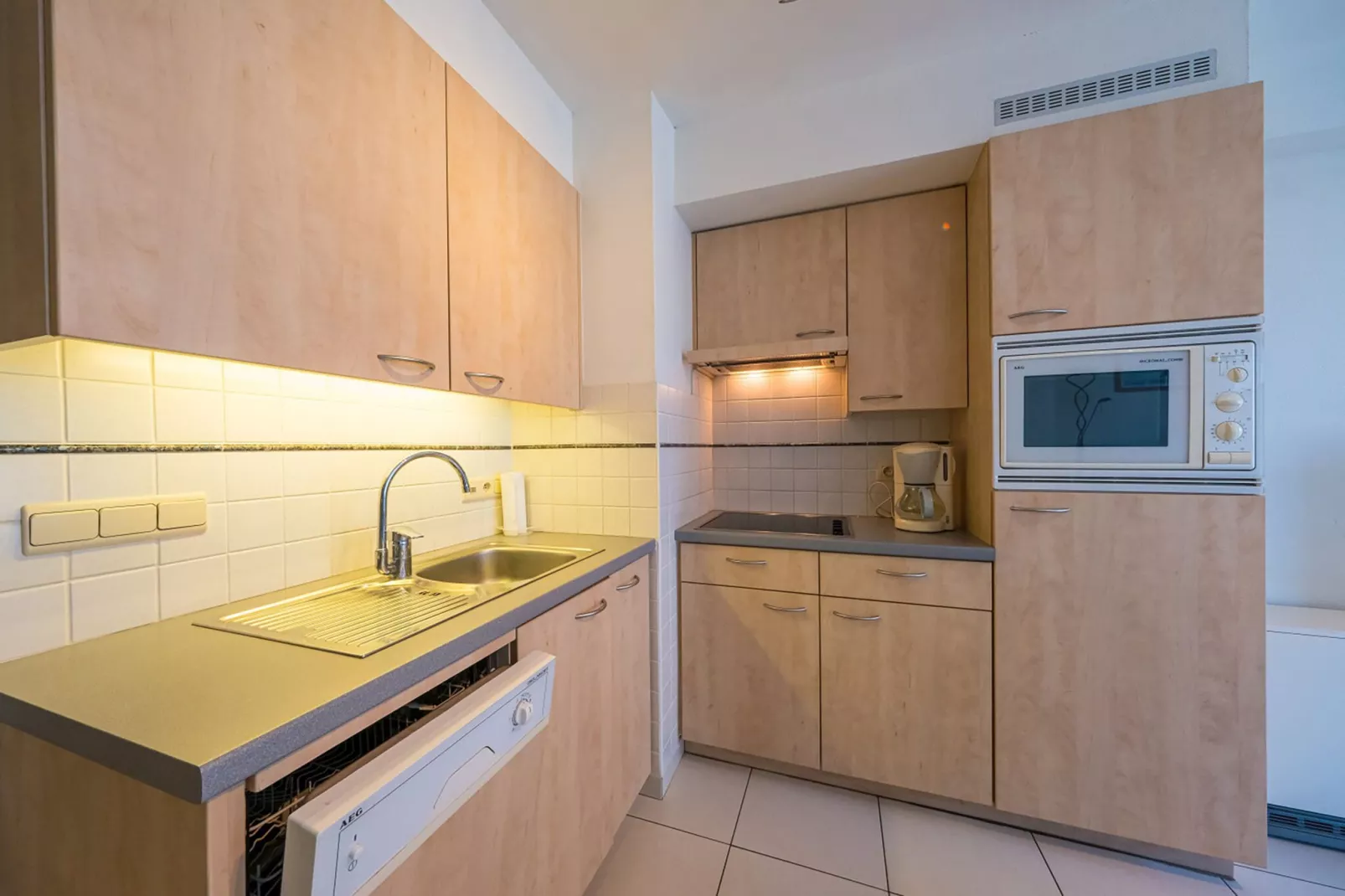 Mathilde 0601-Kitchen
