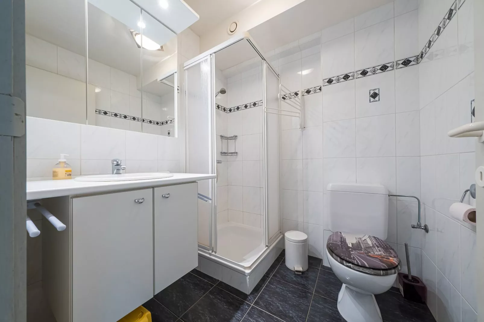Mathilde 0601-Bathroom