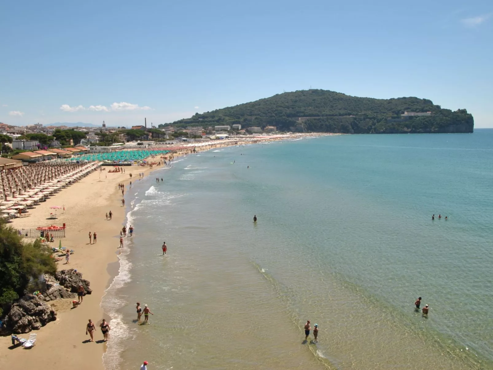 Domhaus mit Blick auf den Golf von Gaeta-Image-tags.info