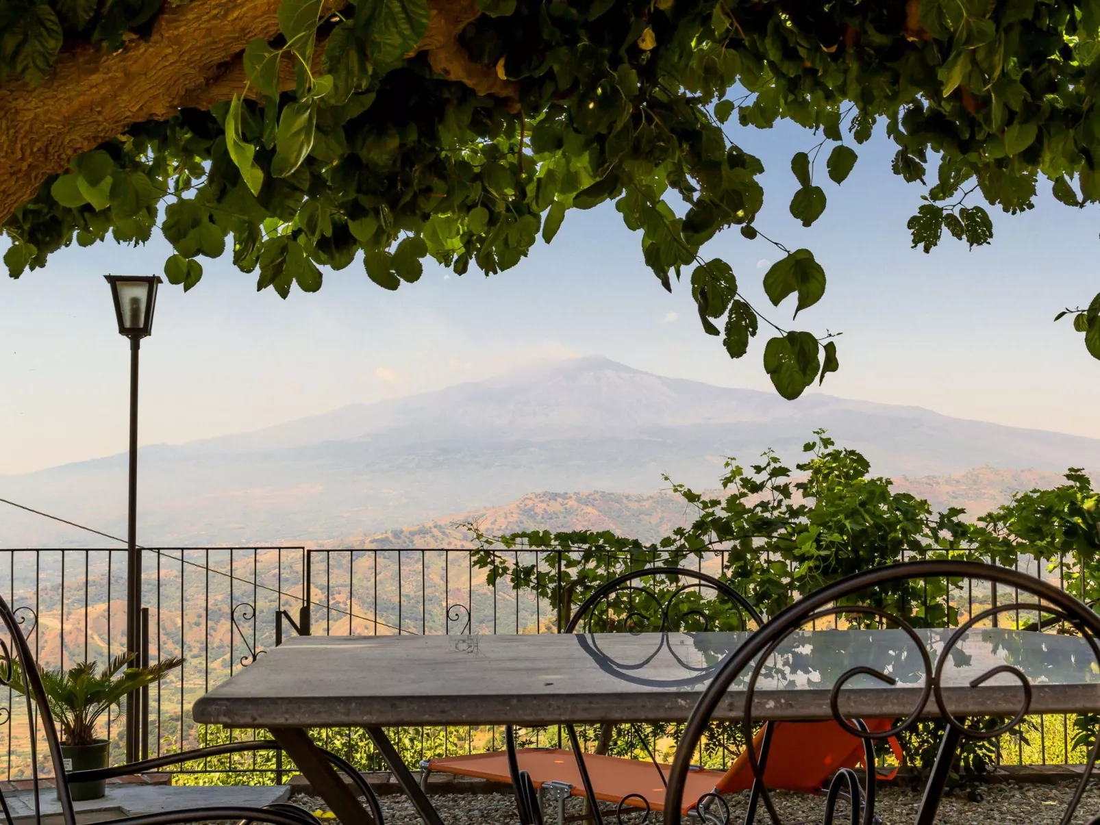 In Castelmola mit Privatem Pool-Inside