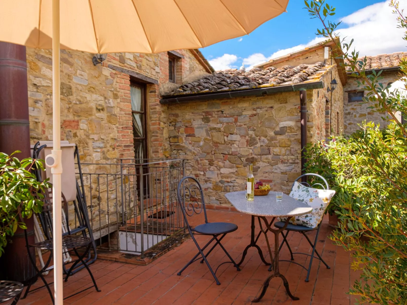 Sage' Anwesen mit Gemeinschaftspool-Draußen