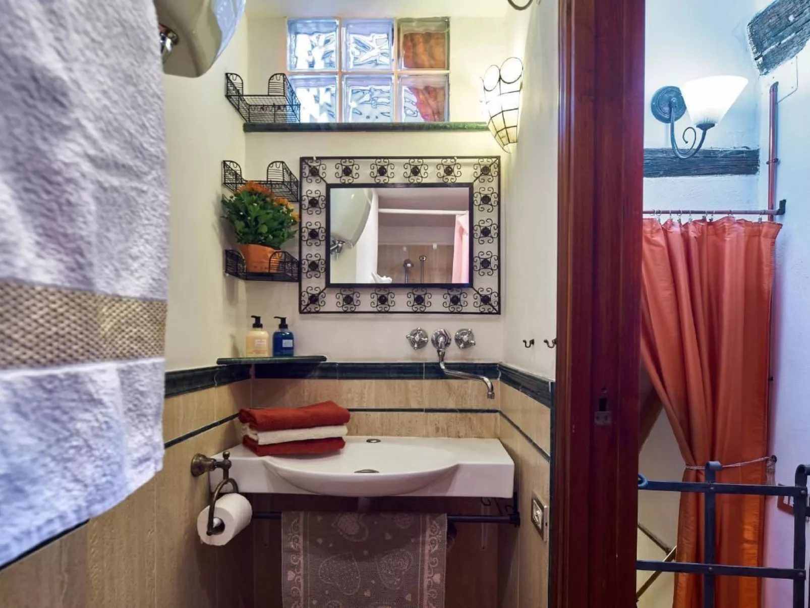 City center flat-Image-tags.info