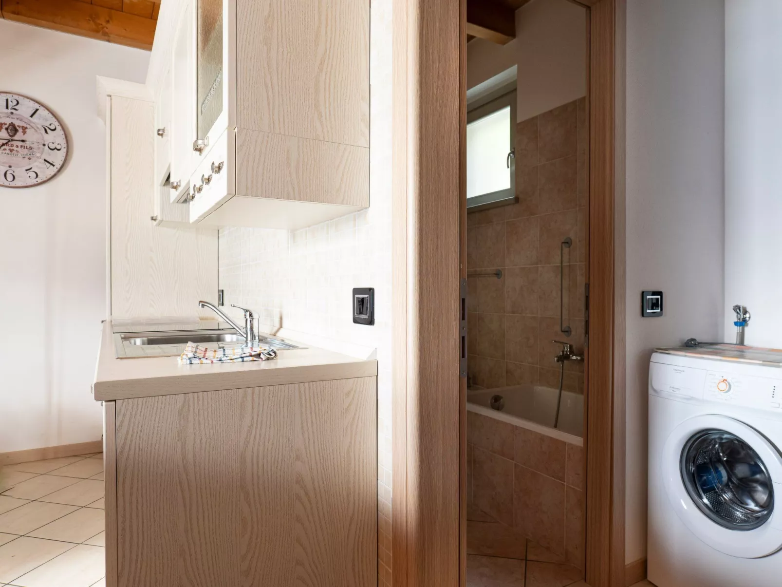 'La Villetta' mit Schwimmbad-Drinnen