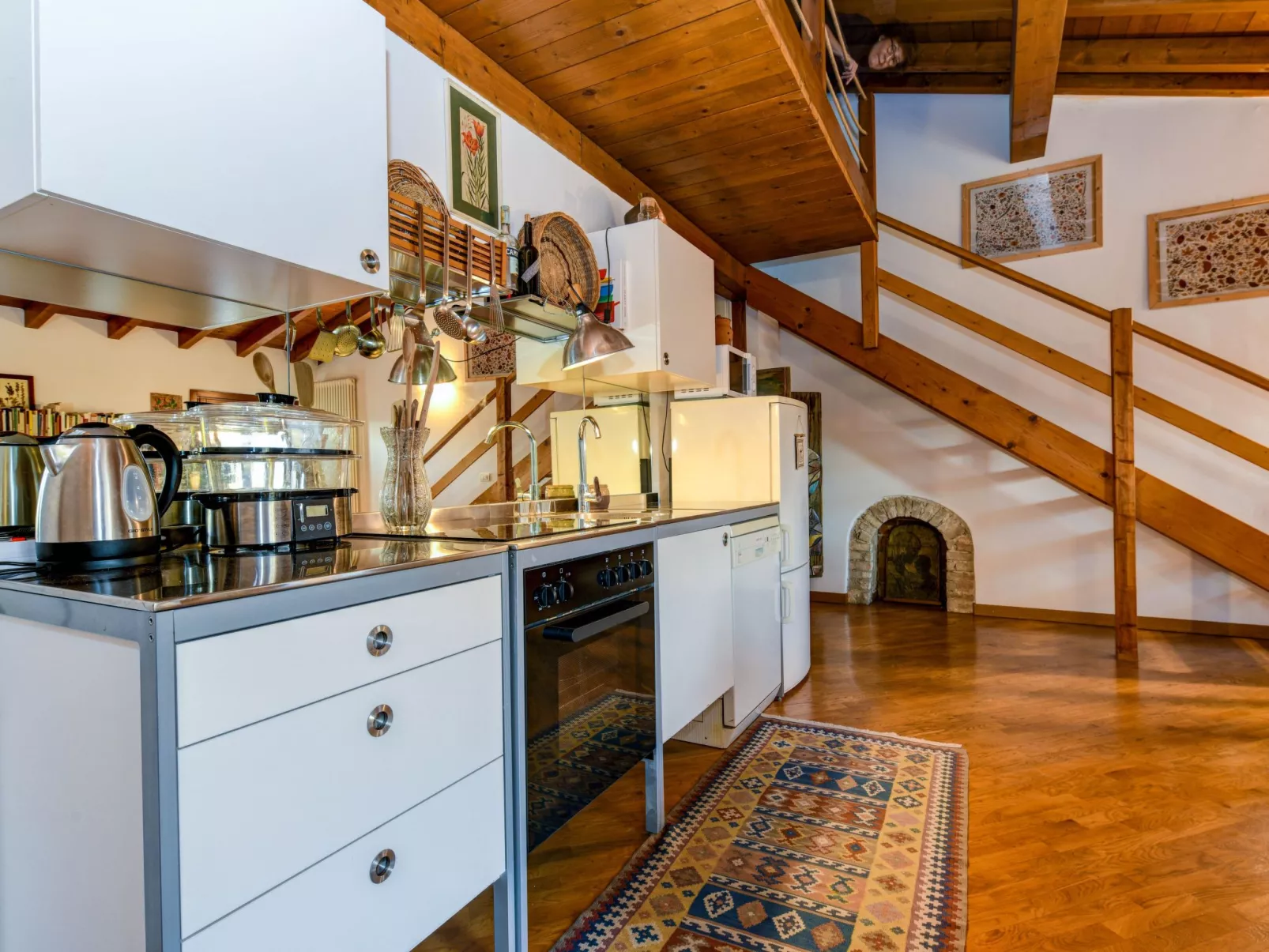 'Silvia4' mit Balkon-Drinnen