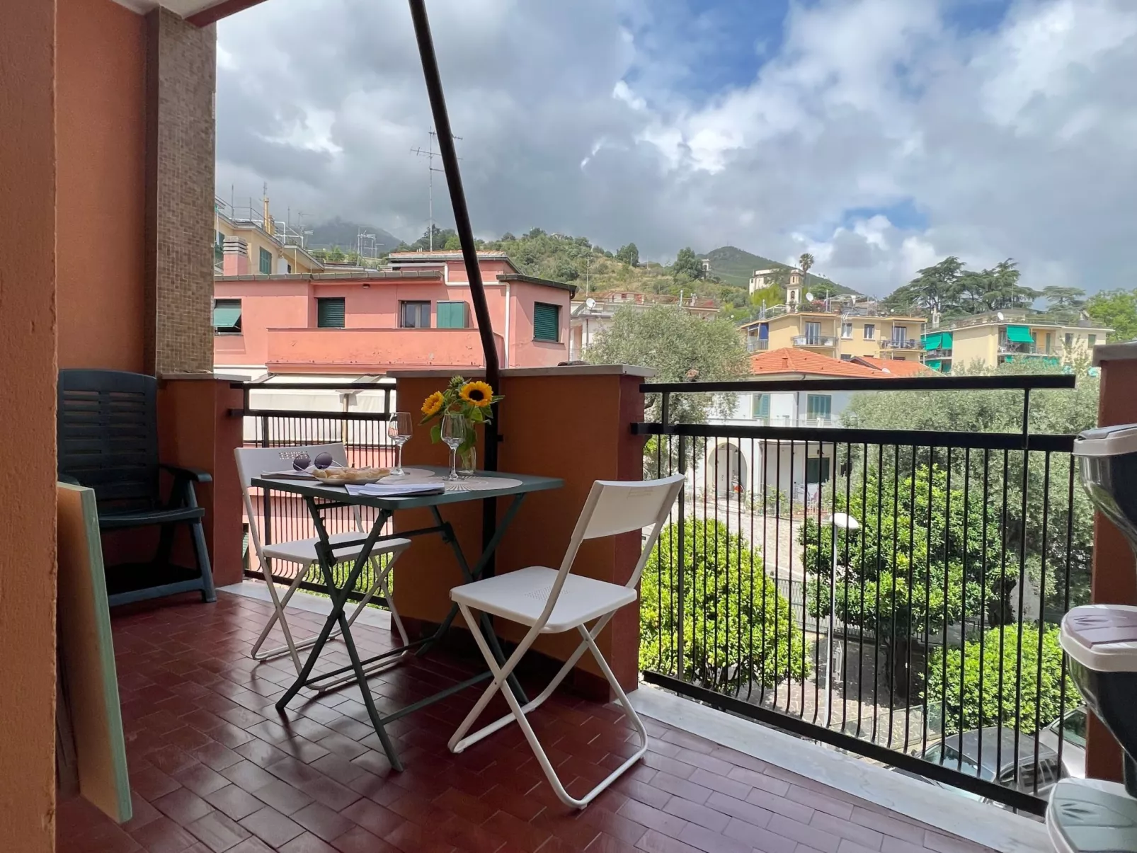 Für 6 Personen ca. 96 m&sup2; in Arenzano, Norditalien (Ligurien)-Outside