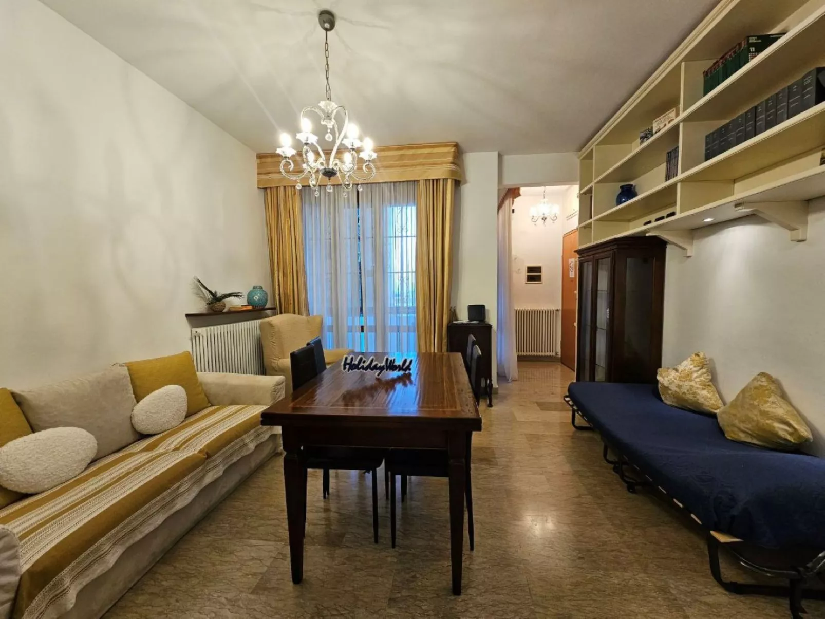 La Finestra sul Porto bei Holiday World-Drinnen