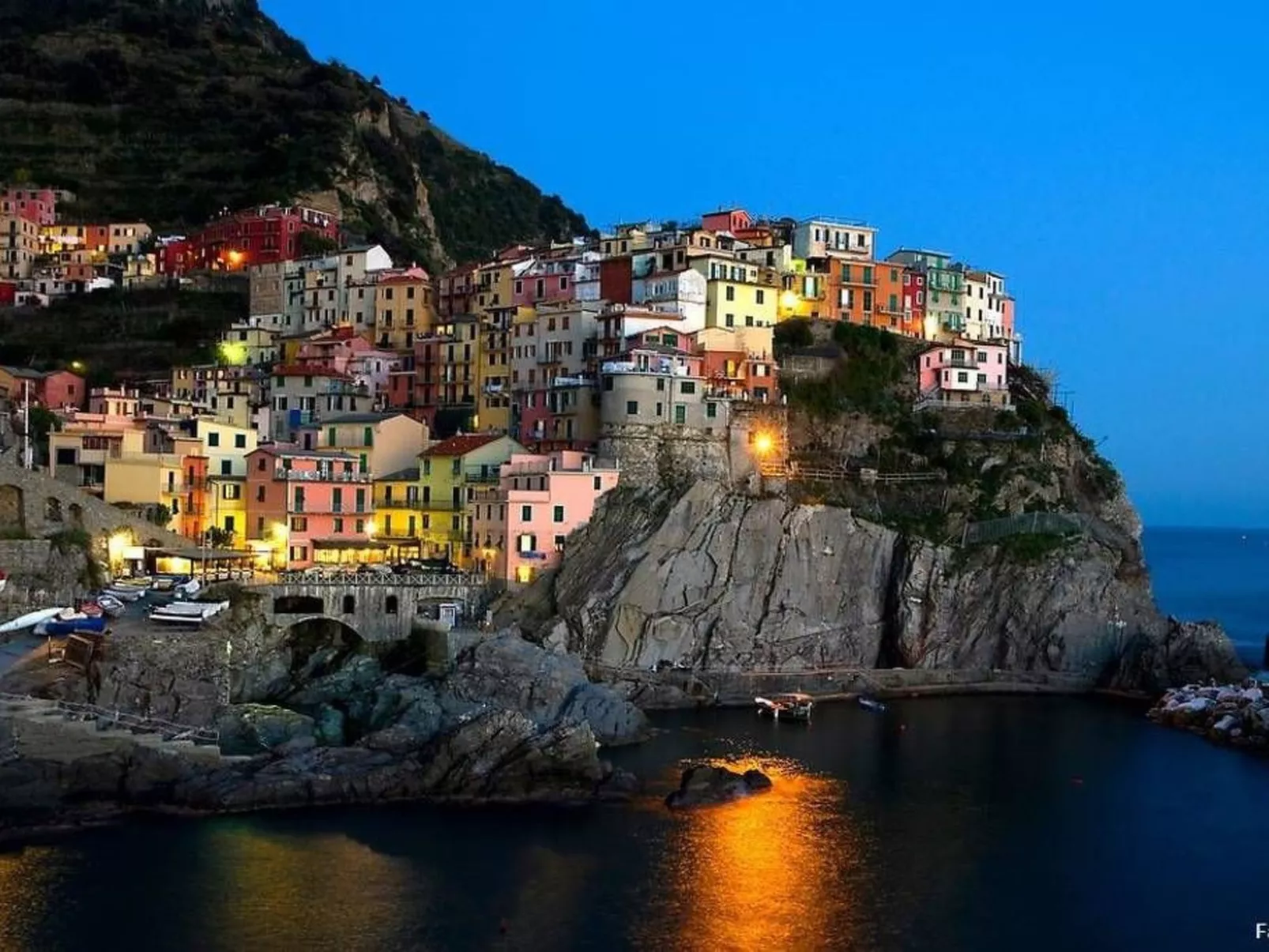 Mobilheim auf einem Campingplatz in der Nähe des Meeres und von Pisa-Outside