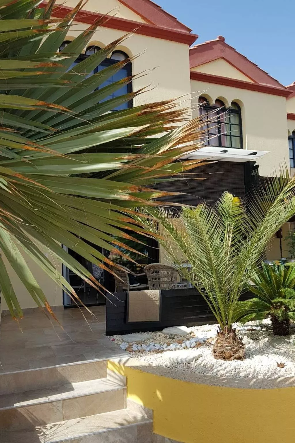 Komfortable Wohnung, Wifi, am Pool-Outside