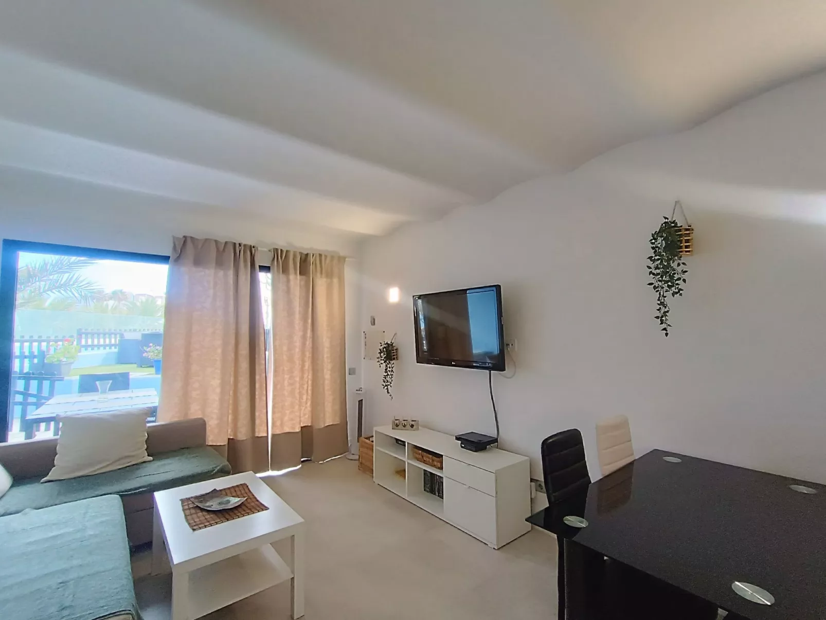 Drean on the Beach, erste Linie am Meer -Garten-Inside